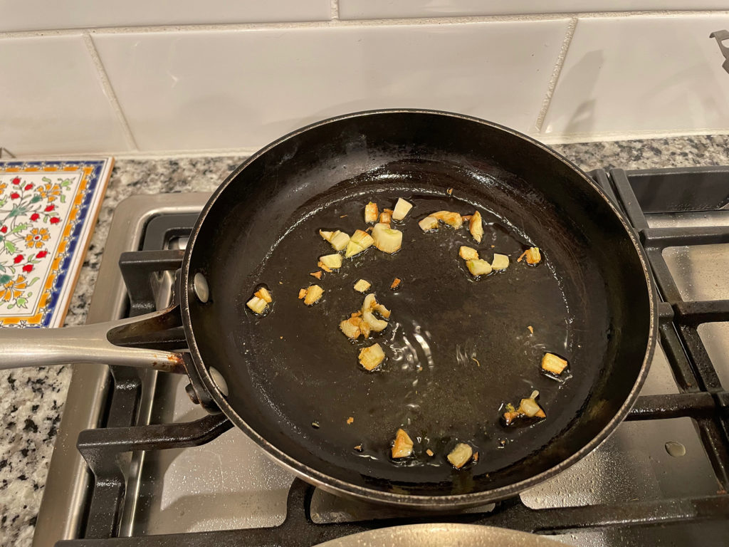 garlic for hummus